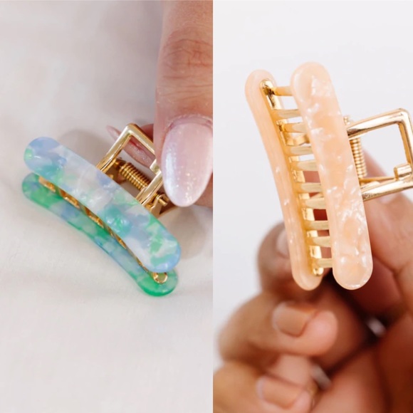 Accessories - Two Claw Clips Glimmer NWT